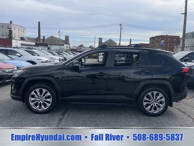 2025 Toyota RAV4 XLE Premium - Photo 11