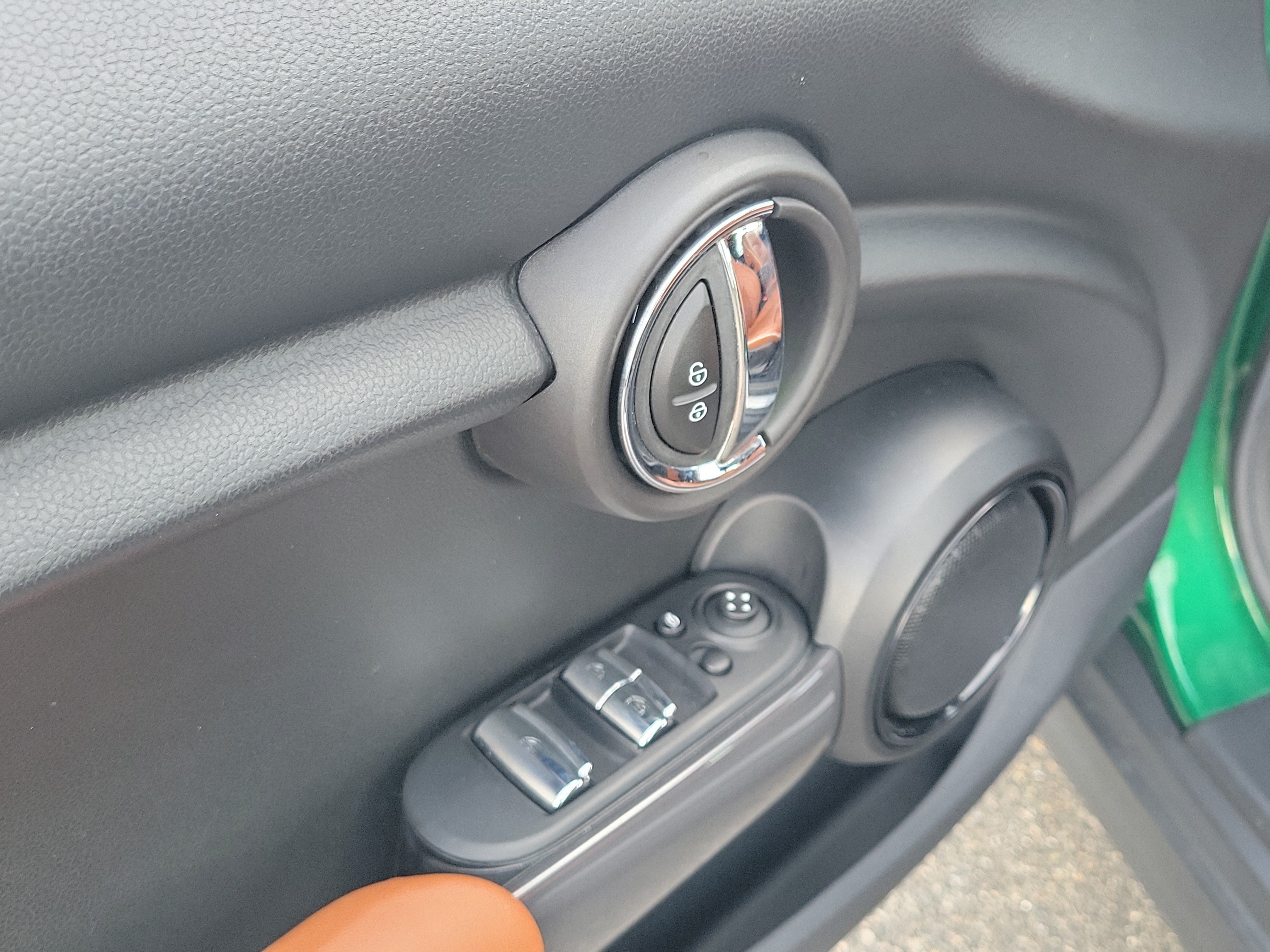 Used 2020 British Racing Green IV Metallic MINI Cooper image 13