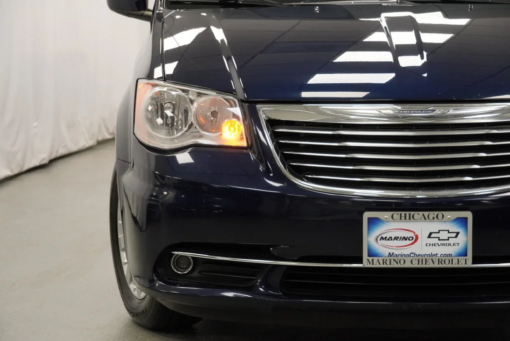 Used 2016 Blue Chrysler Touring image 12