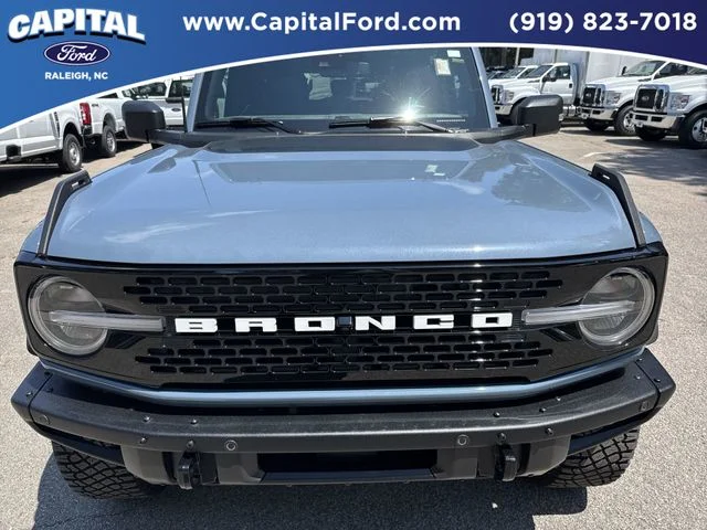 Used 2024 Gray Ford Wildtrak image 10