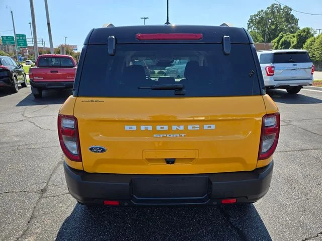 Used 2022 Orange Ford Badlands image 7