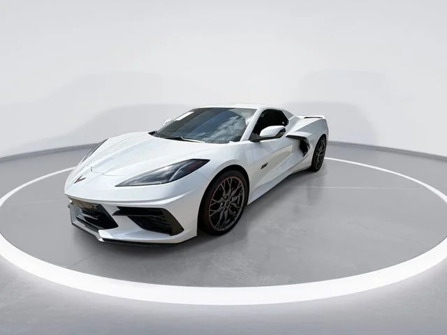 Used 2023 White Chevrolet Stingray image 4