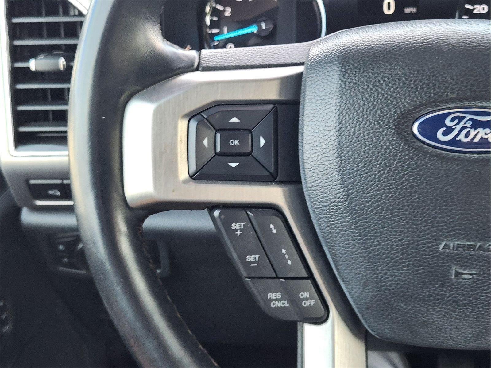 Used 2022 Star White Metallic Tri-Coat Ford Platinum image 28