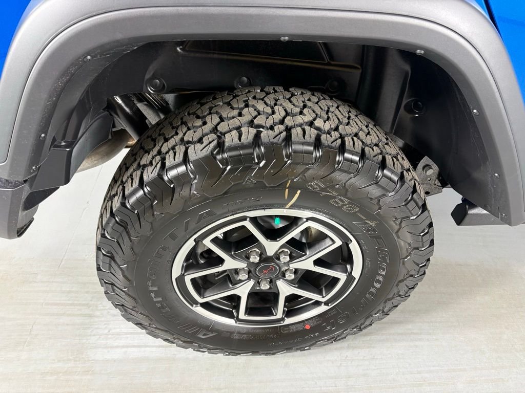 New 2026 Hydro Blue Pearlcoat Jeep Rubicon image 10