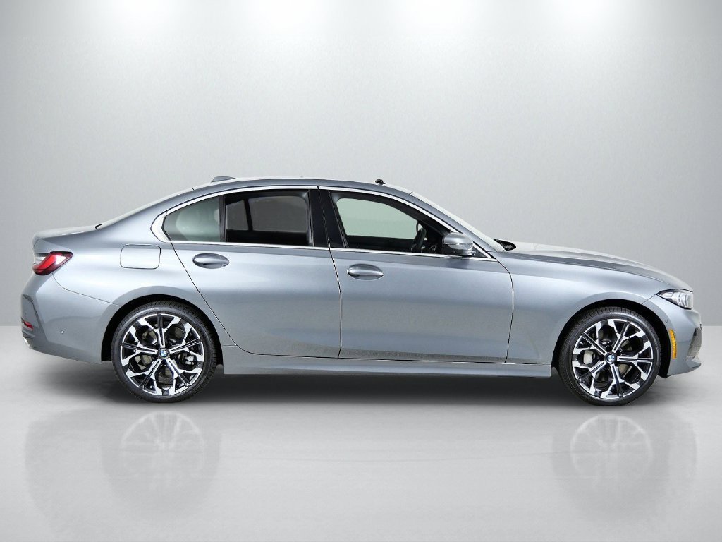 2026 BMW 3 Series 330i - Photo 8