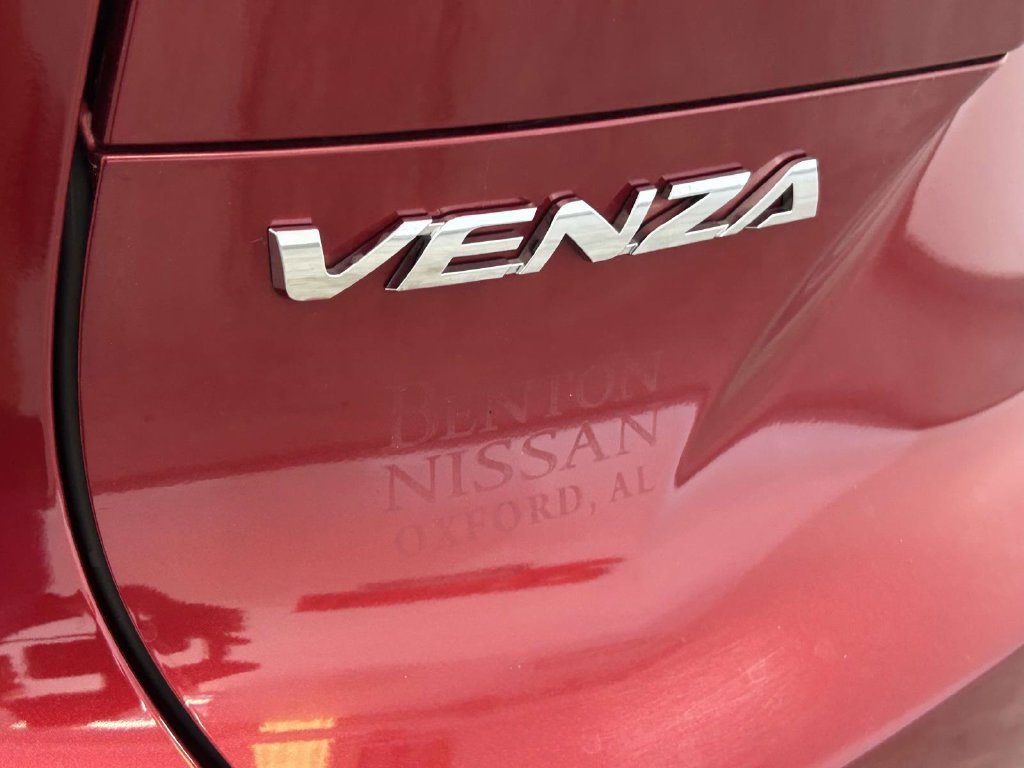 Used 2021 Red Toyota LE image 10