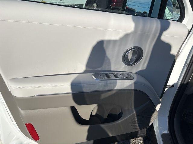 New 2026 Creamy White Pearl Hyundai SEL AWD image 17