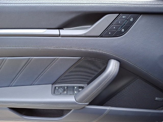 2025 Porsche 911 GTS - Photo 15