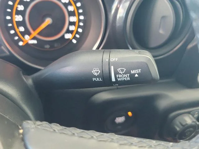 Used 2022 Silver Jeep Sport image 28