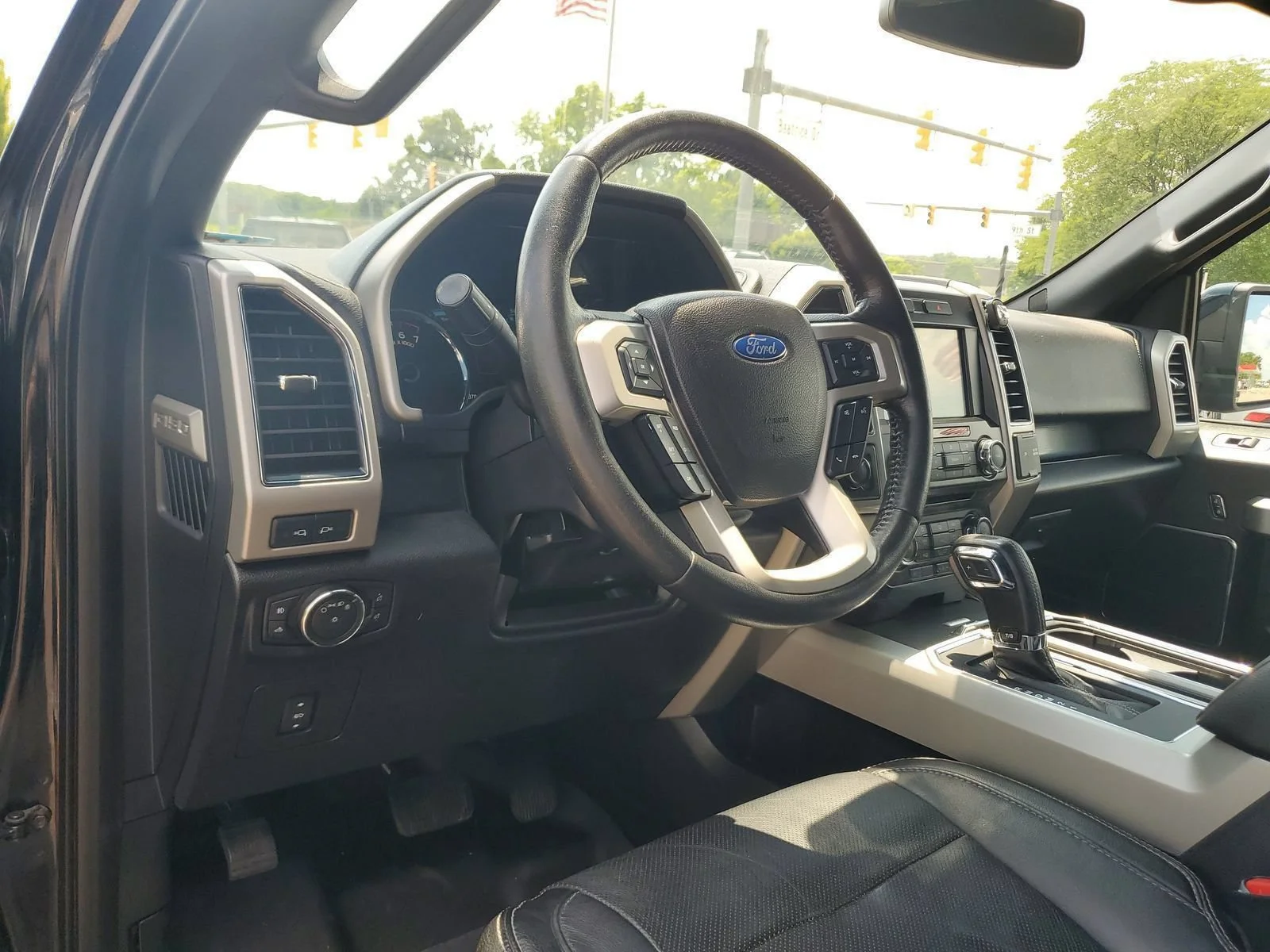 Used 2017 Black Ford Lariat image 15
