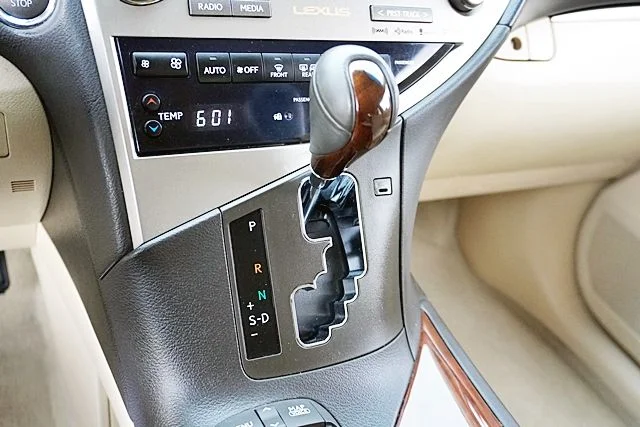 Used 2014 Gray Lexus 350 image 31