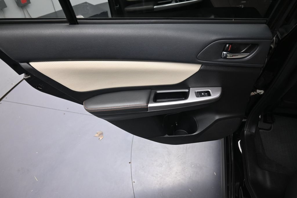 Used 2017 Crystal Black Silica Subaru 2.0i Limited image 25