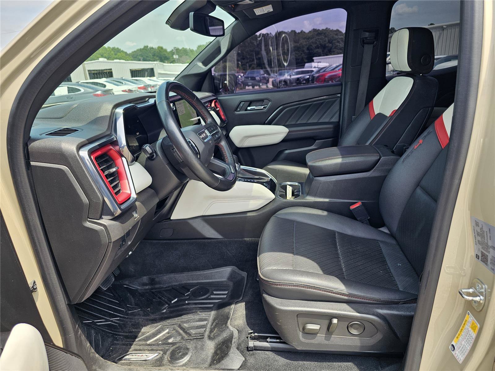 2023 GMC Canyon AT4X - Photo 16
