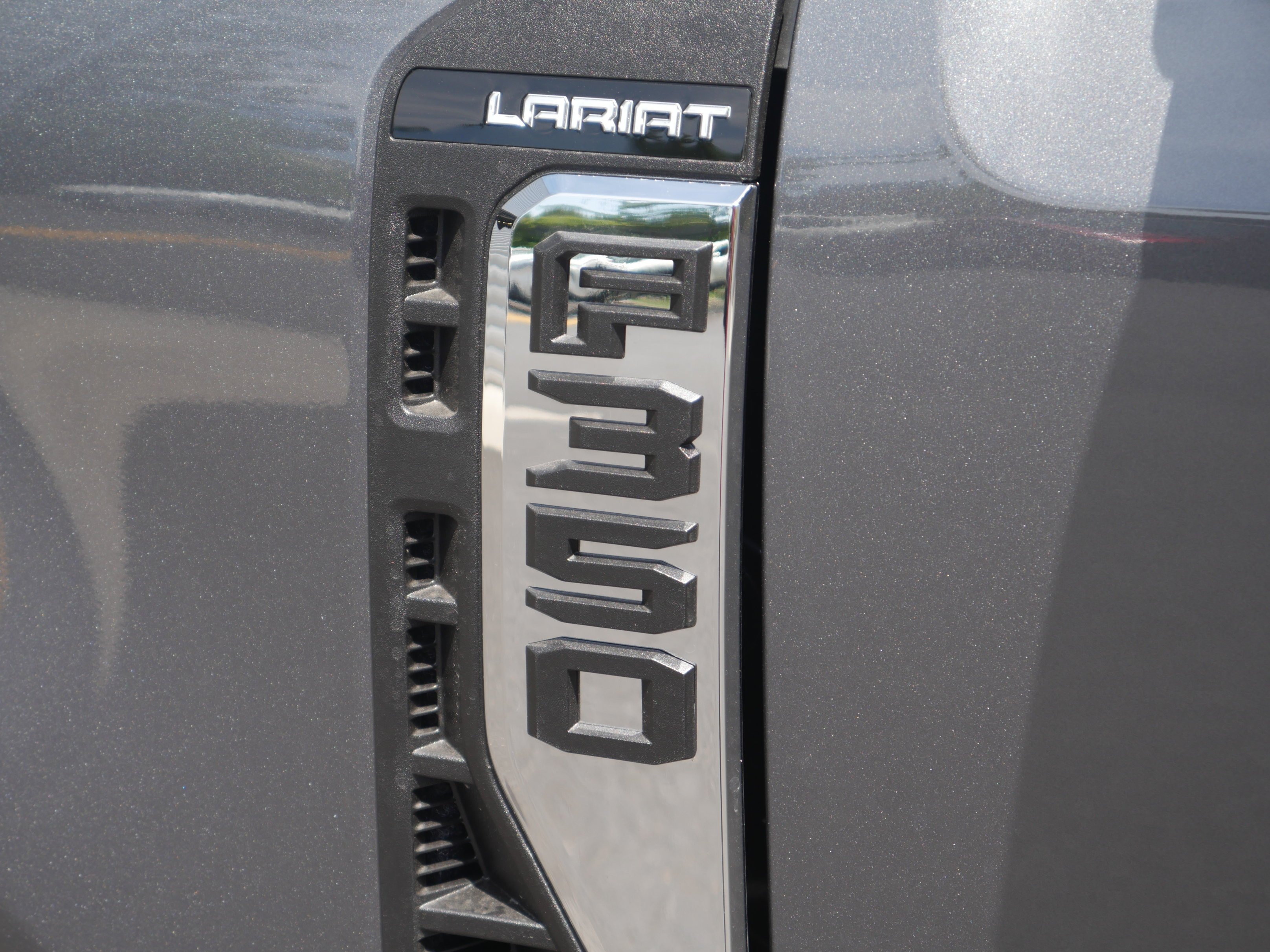 New 2026 Carbonized Gray Metallic Ford F-350® Lariat® image 19