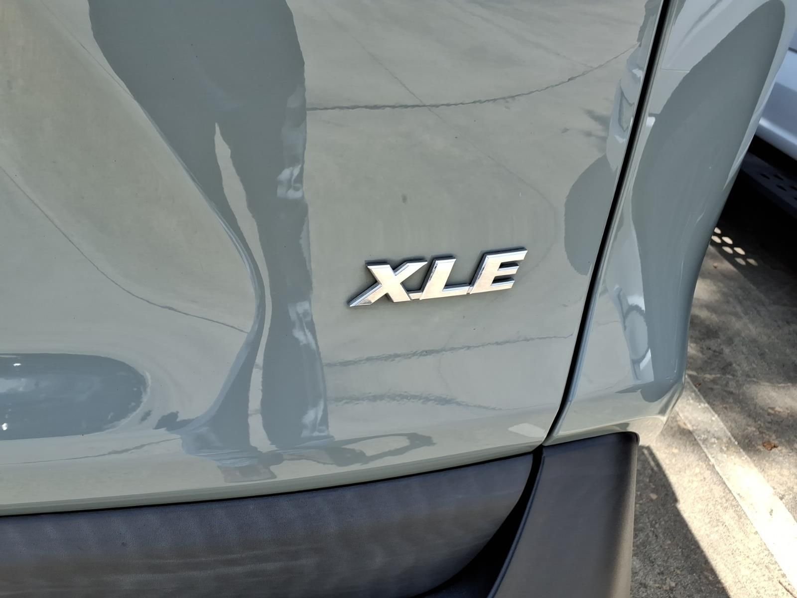 Certified Used 2021 Lunar Toyota XLE Premium image 6