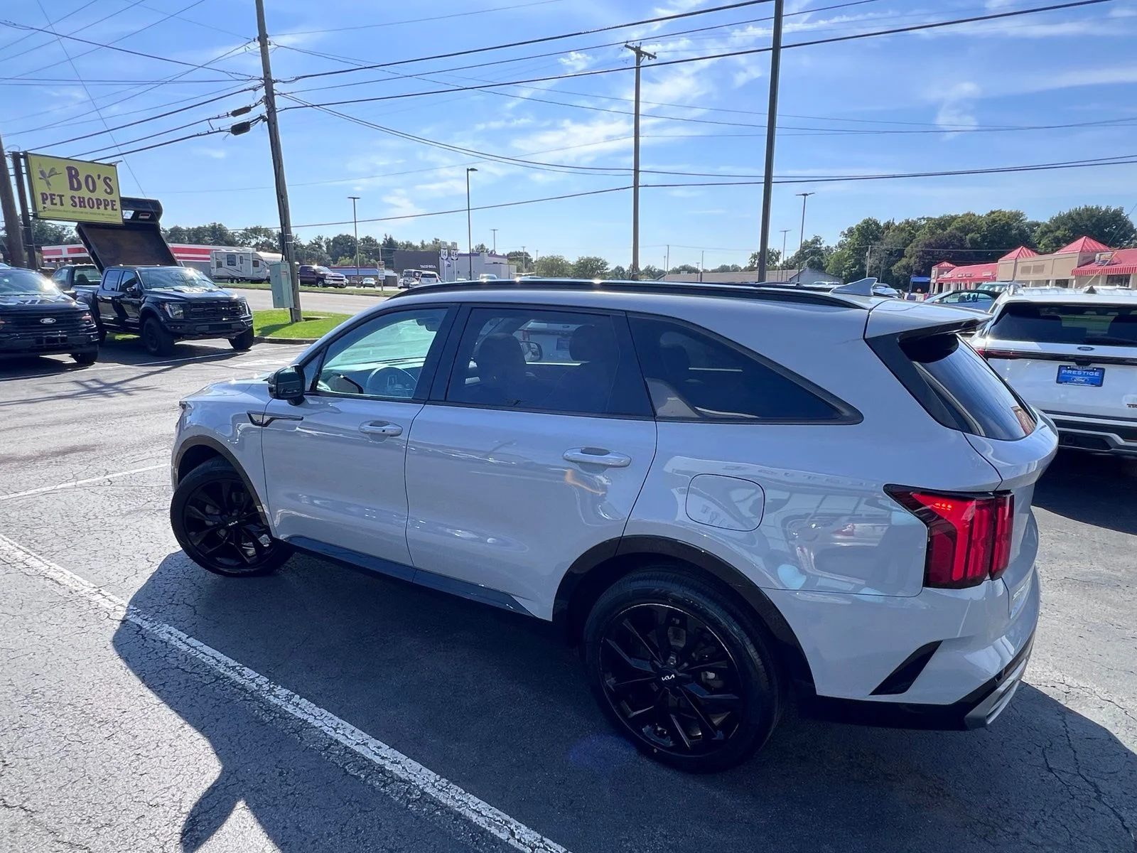 Used 2023 Wolf Gray Kia SX image 13