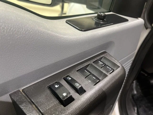 Used 2016 White Ford XL image 18