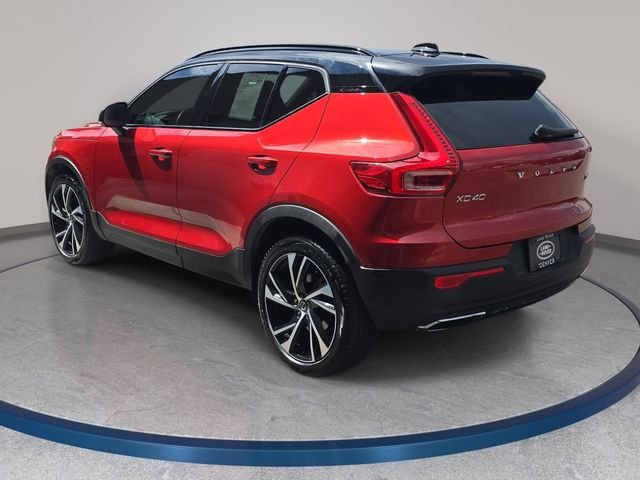 Used 2019 Red Volvo R-Design image 8