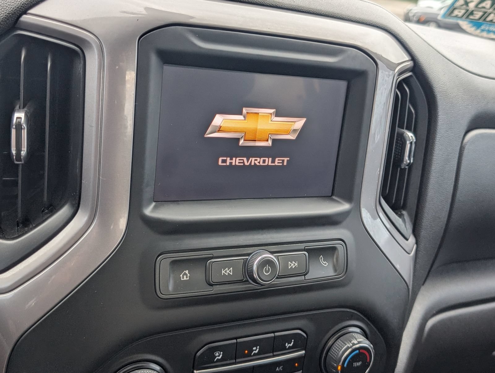 Used 2022 Black Chevrolet Custom image 18