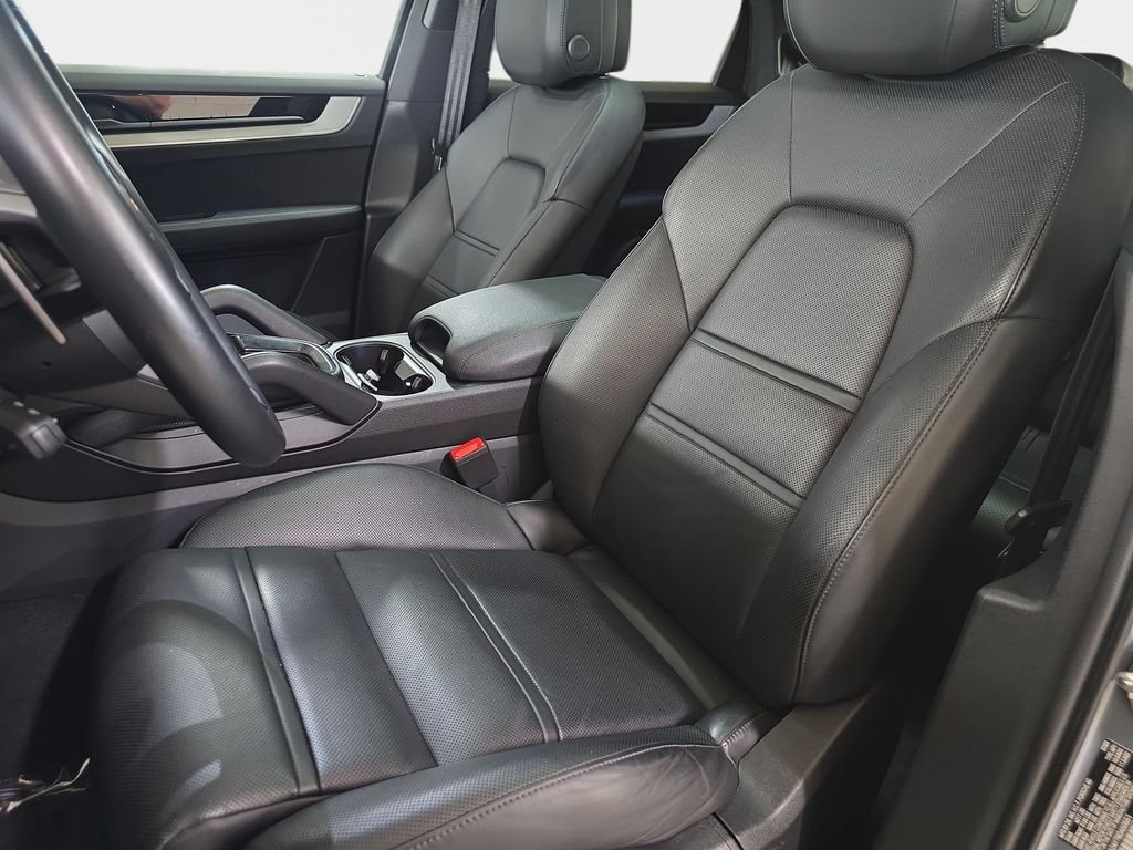 Used 2024 Gray Porsche Base image 17