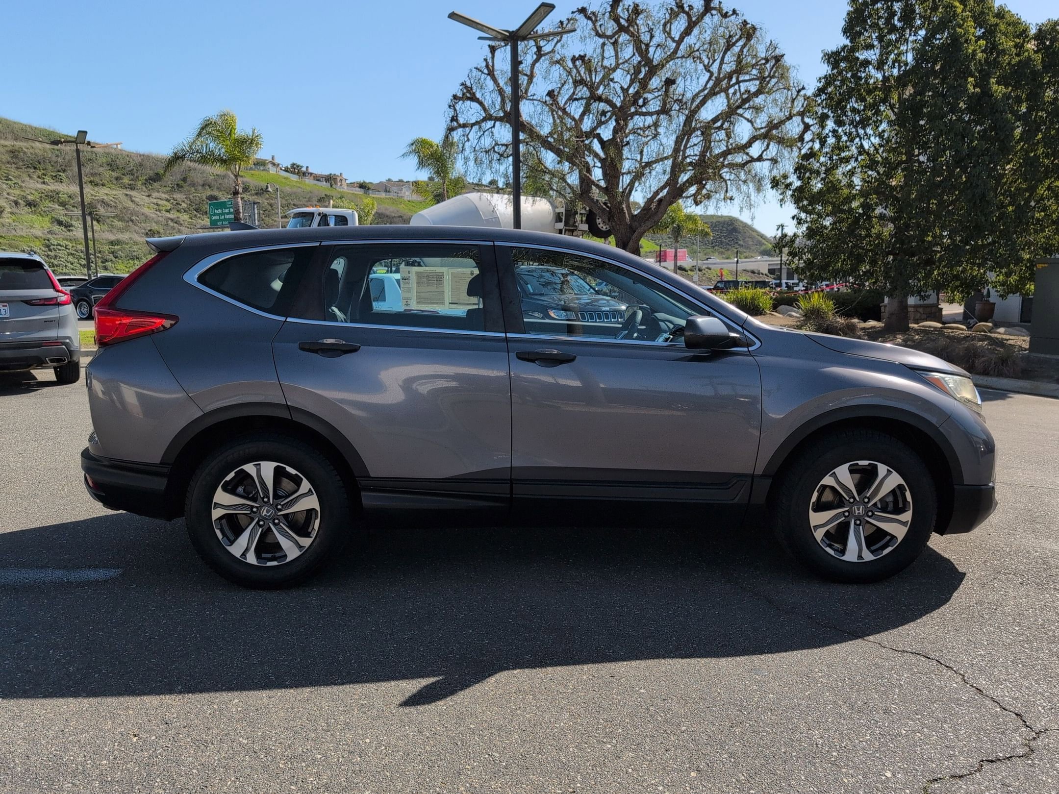 2018 Honda CR-V LX - Photo 6