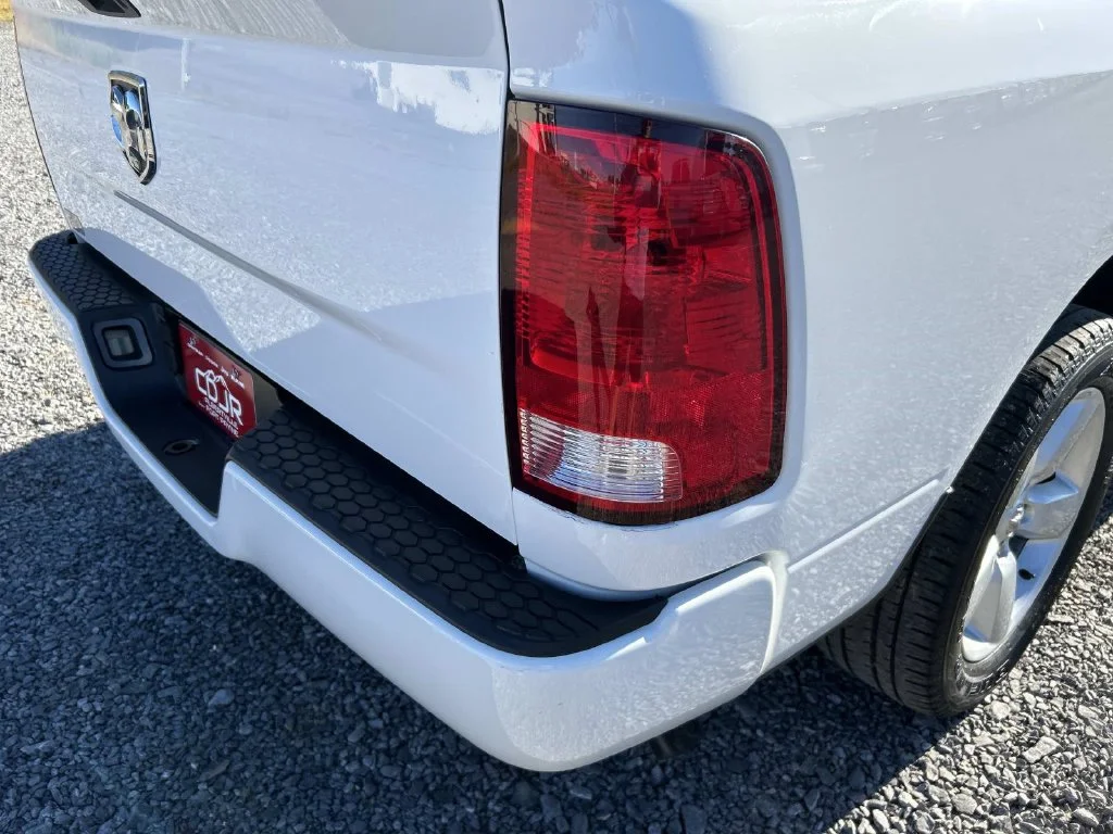 Used 2015 White Ram Express image 20