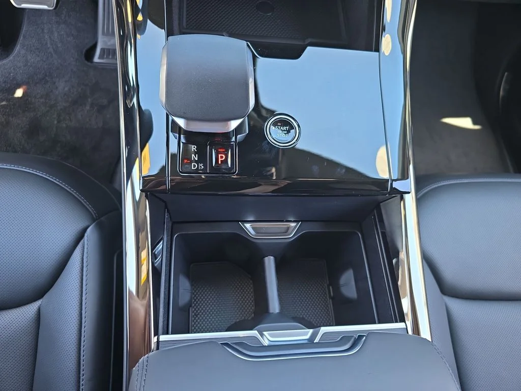 New 2026 Gray Land Rover Dynamic SE image 26