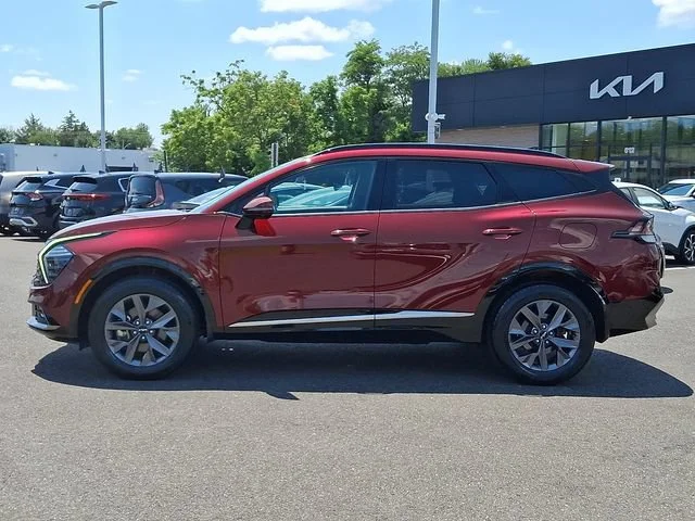 Used 2023 Red Kia SX-Prestige image 8