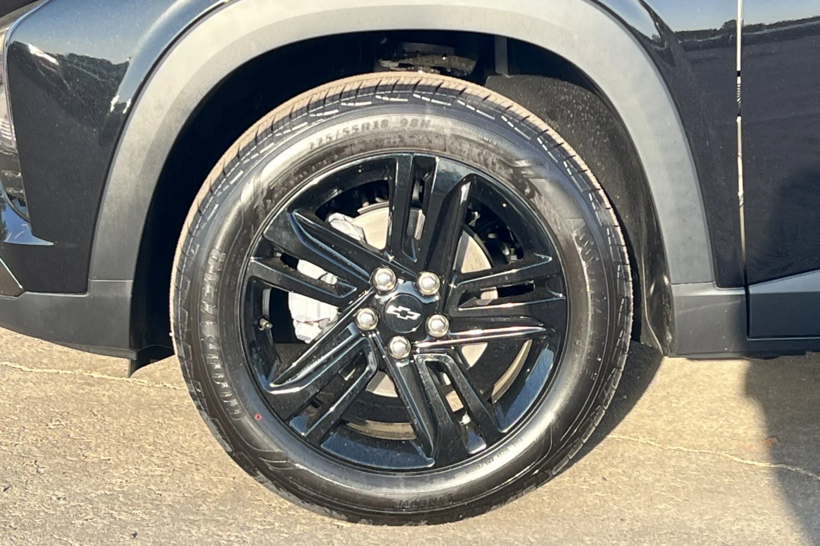 New 2026 Mosaic Black Metallic Chevrolet ACTIV image 25