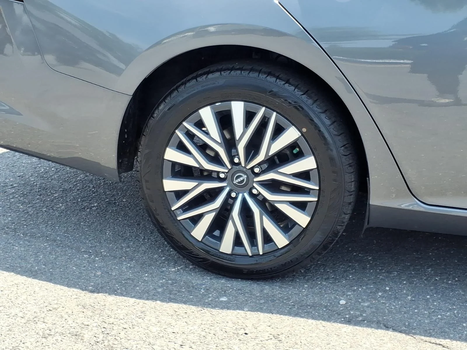 Used 2024 Gun Metallic Nissan 2.5 SV image 10