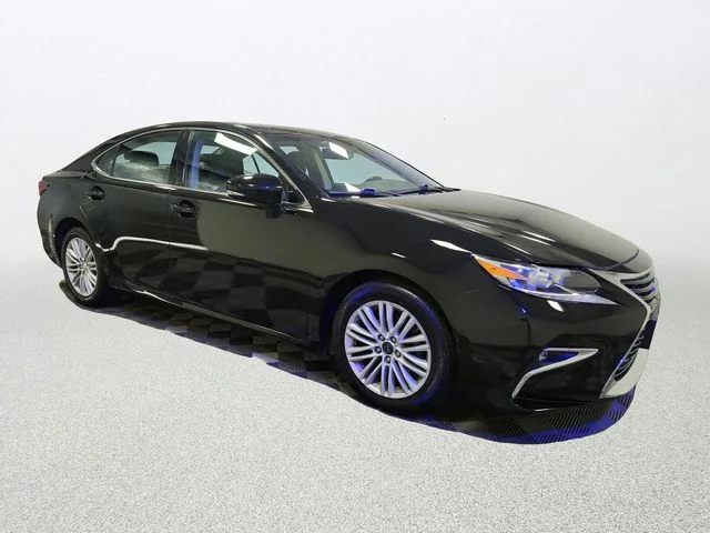 Used 2016 Black Lexus 350 image 25