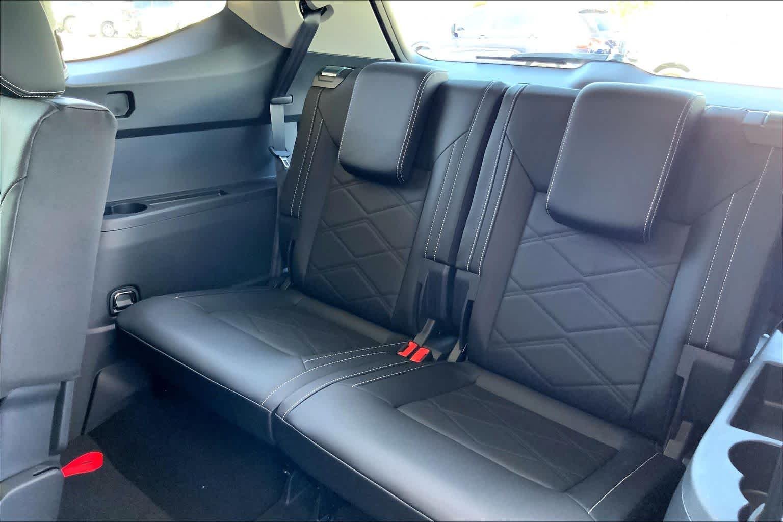 New 2026 Deep Black Pearl Volkswagen 2.0T SE image 20