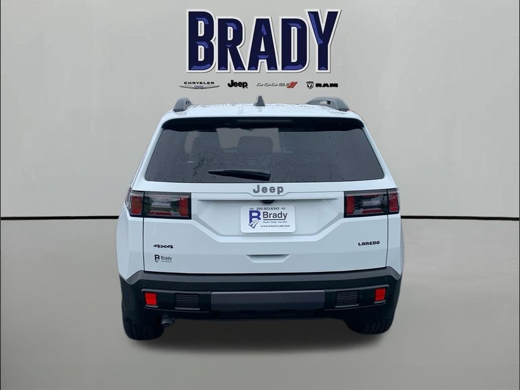New 2026 Bright White Clear-Coat Exterior Paint Jeep Laredo image 6