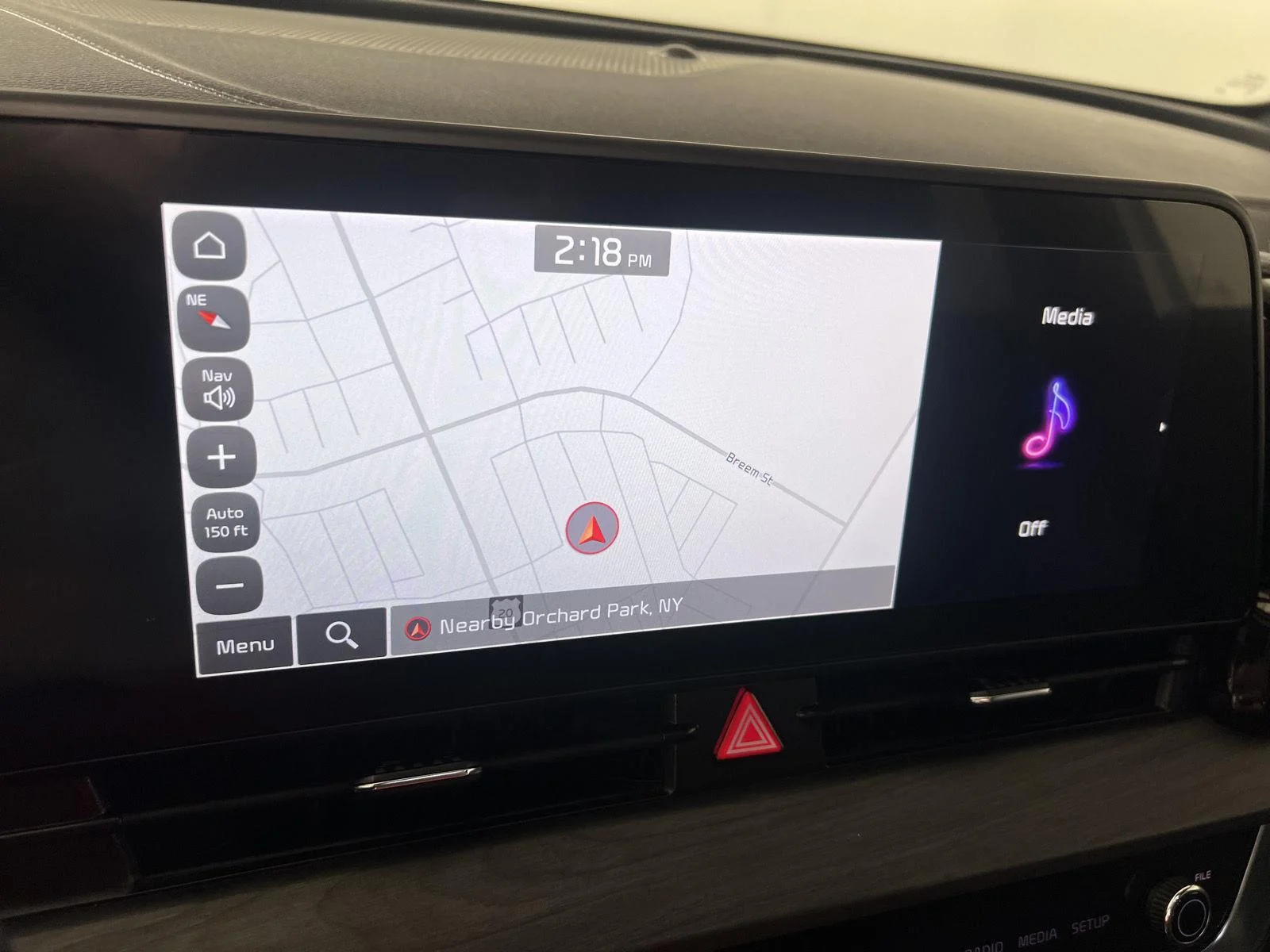Used 2023 Glacial White Pearl Kia X-Line image 17