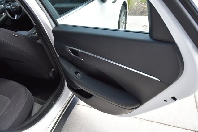2025 Hyundai Sonata SE - Photo 16