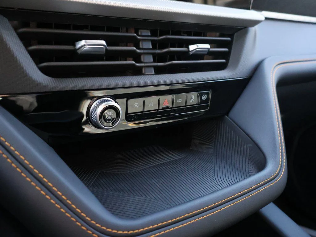 2026 Ford Explorer Tremor - Photo 40