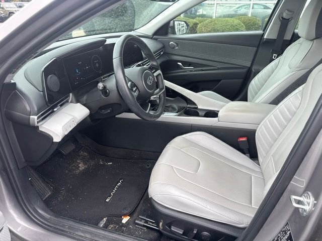 Used 2022  Hyundai Limited image 13
