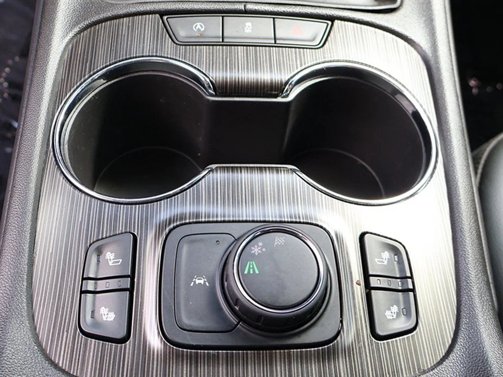 Used 2023 Silver GMC SLT image 52