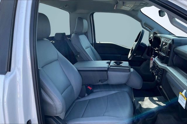 2024 Ford F-450 Super Duty Chassis Cab XL - Photo 8