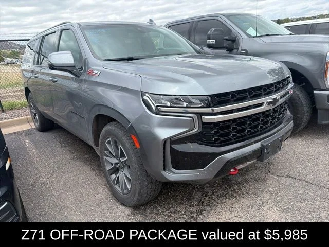 Used 2022 Gray Chevrolet Z71 image 3