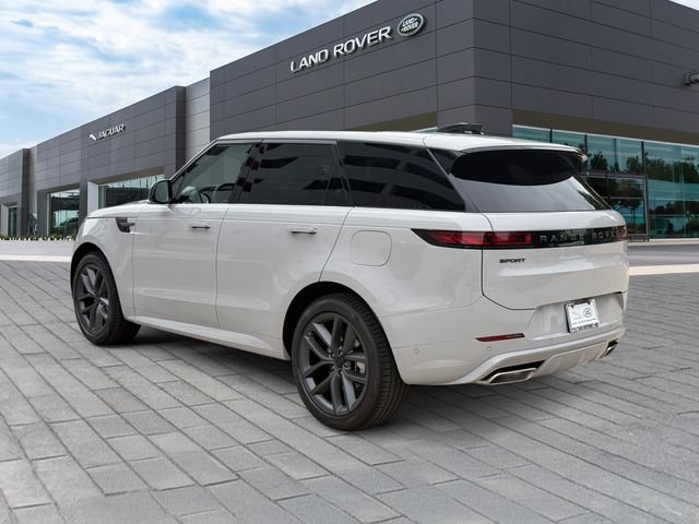 New 2026 Borasco Grey Land Rover Dynamic SE image 3