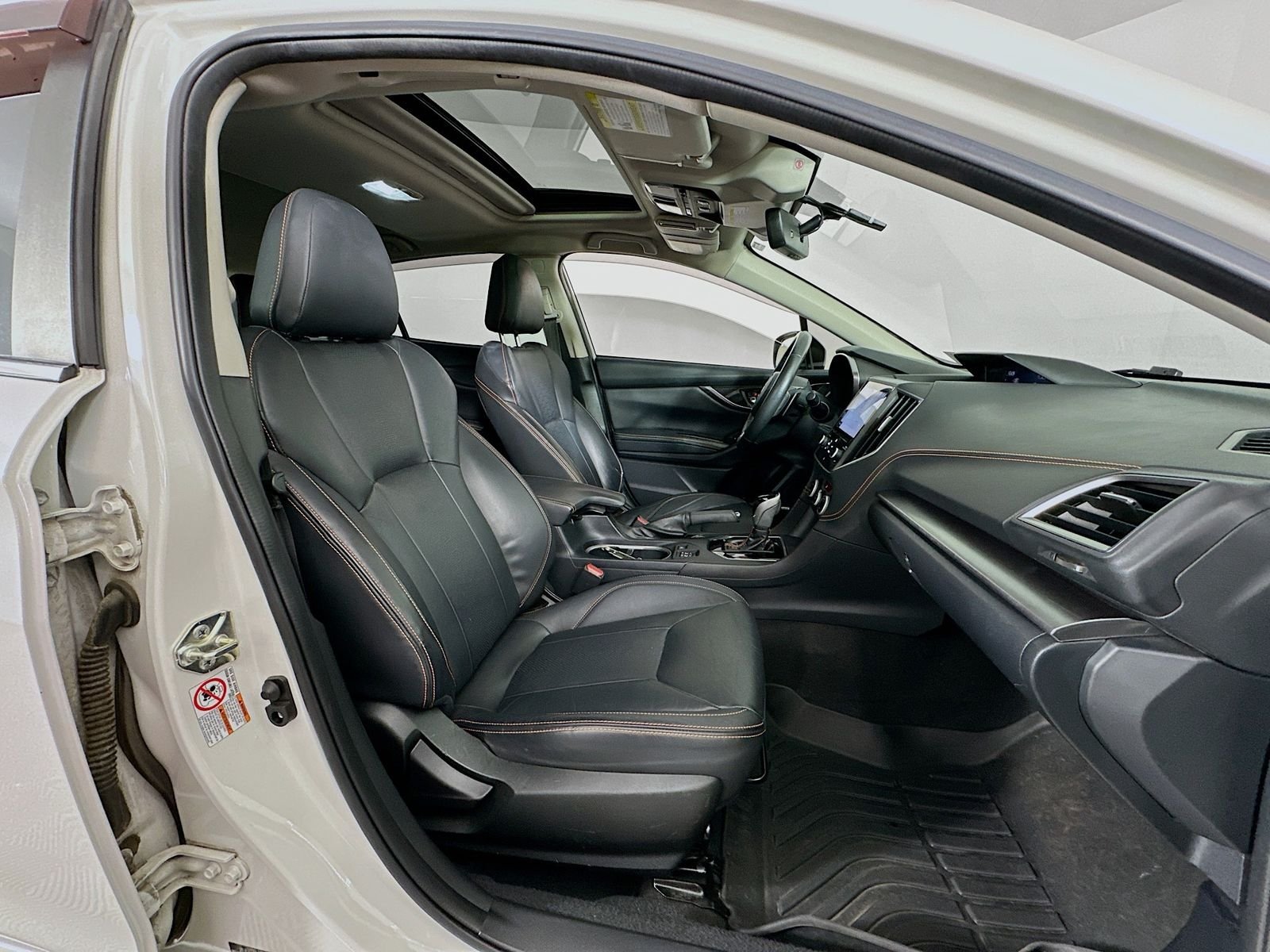 Used 2018 Crystal White Pearl Subaru 2.0i Limited image 29