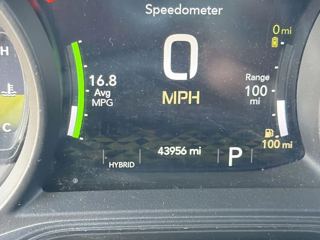 Used 2024 Gray Jeep Sahara 4xe image 10