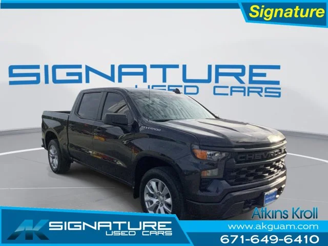 2023 Chevrolet Silverado 1500 Custom Crew Cab Short Box's photo