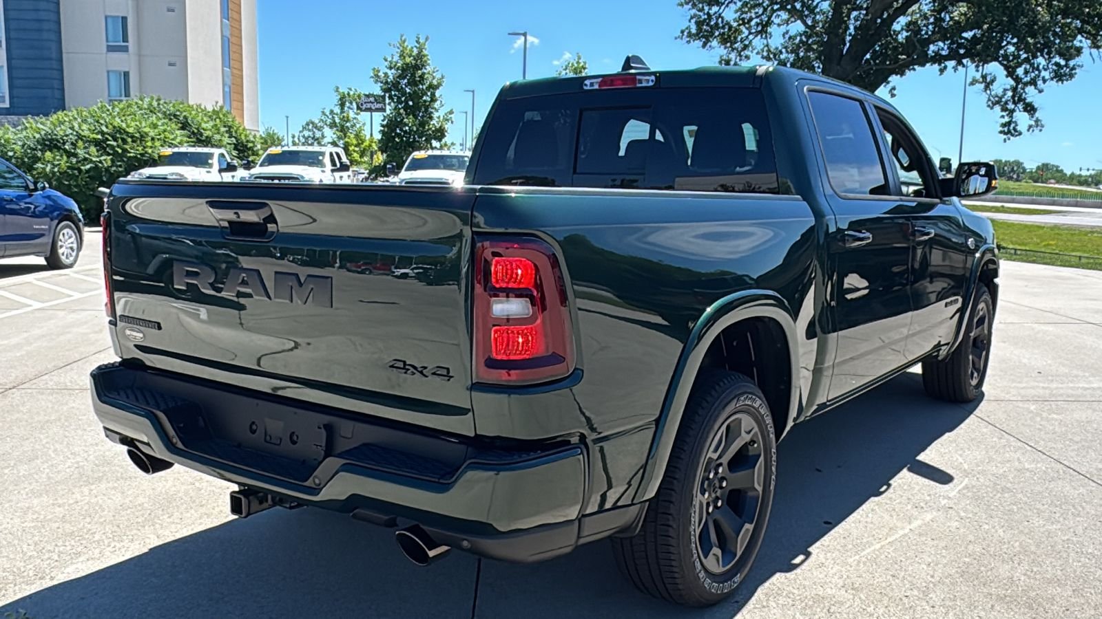 New 2026 Serrano-Green Metallic Exterior Paint RAM Big Horn/Lone Star image 17