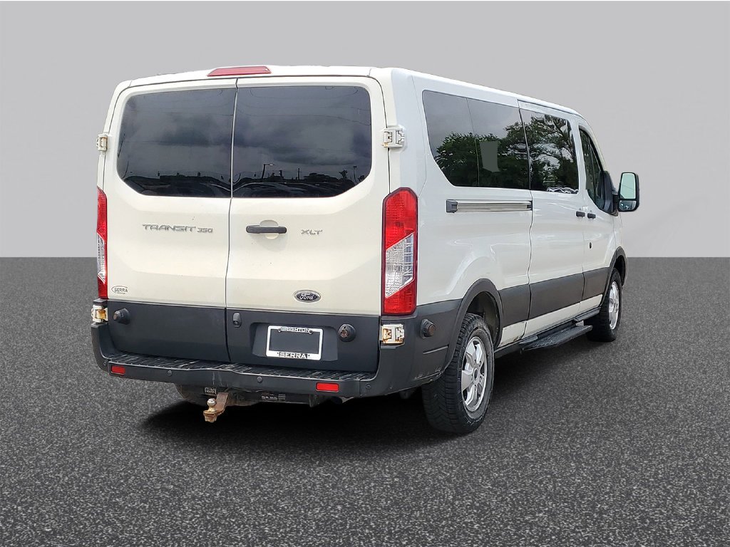 Used 2017 White Ford XLT image 3