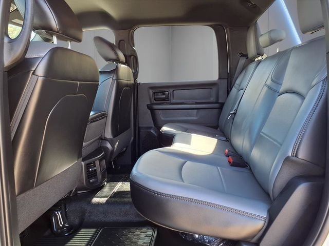 2026 RAM 3500 Chassis Tradesman - Photo 9