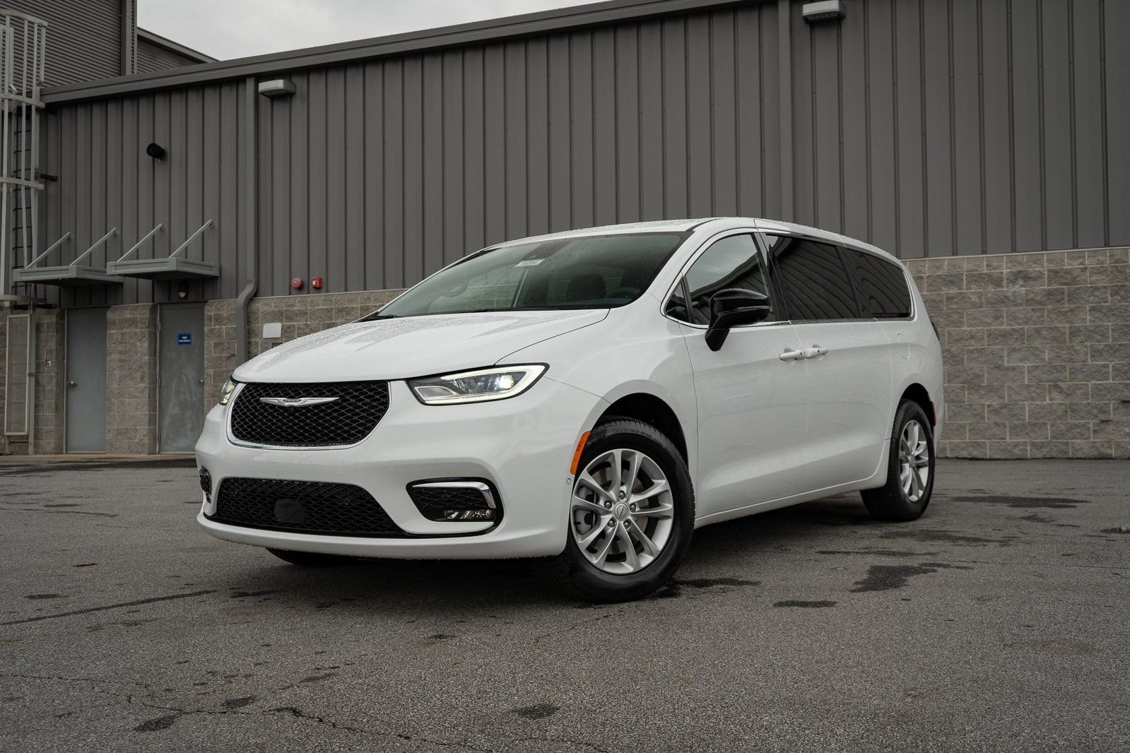 2026 Chrysler Pacifica