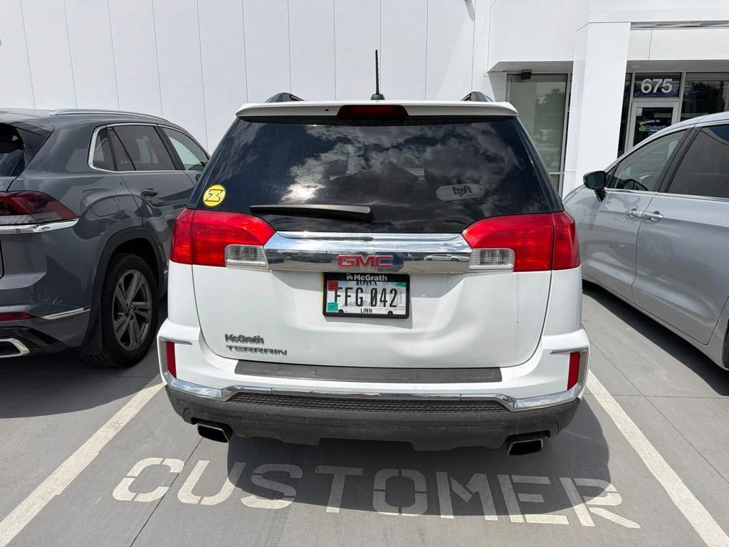 Used 2016 White GMC SLT image 6