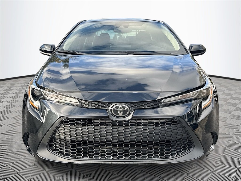 Used 2022 Toyota Corolla LE with VIN 5YFEPMAE9NP306257 for sale in West Park, FL